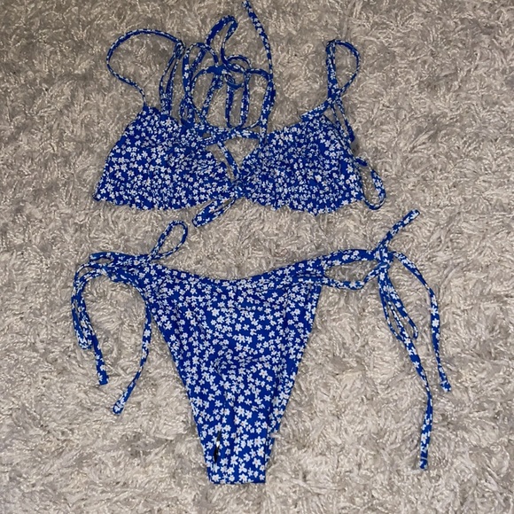 Floral tie front string bikini - Picture 9 of 10